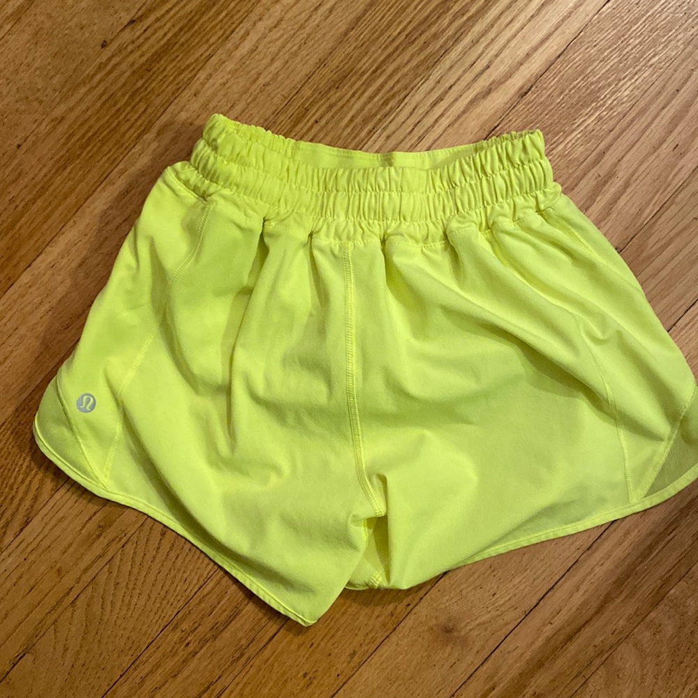 Highlight Yellow Lululemon Shorts size 0 Tall 4 inch